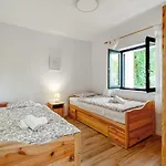 Gorgeous Apartment In Zrnovo *
