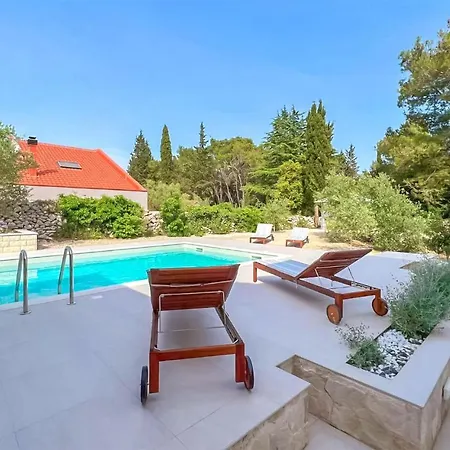 Stunning In With Wifi