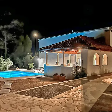 Διαμέρισμα Gorgeous Apartment In Zrnovo