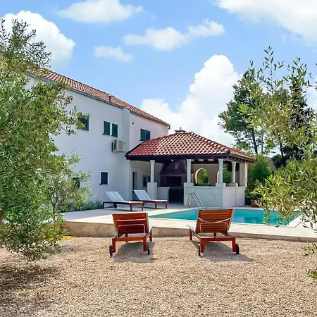 Stunning In With Wifi * Zrnovo