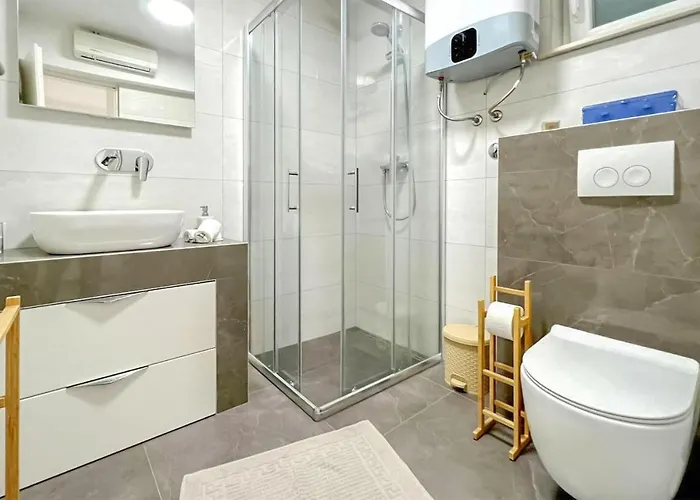 Stunning In With Wifi Apartman